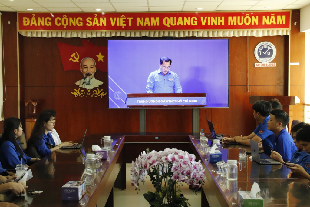 Ảnh hoạt động