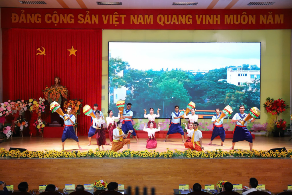 Ảnh hoạt động